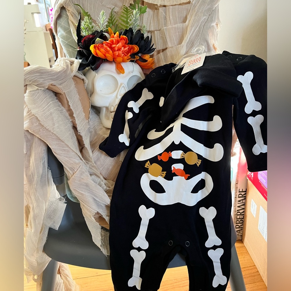 Carters Halloween onesie